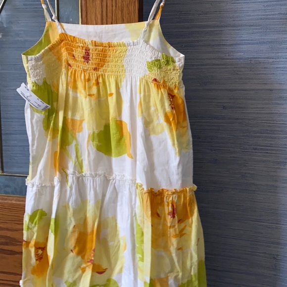 White flower dress from the gap - Picture 4 of 4